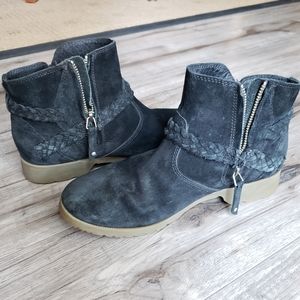 Teva suede delavina ankle boot